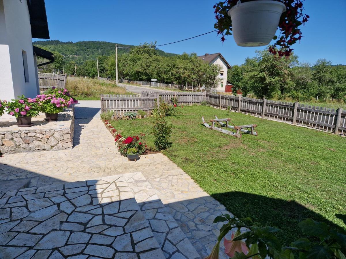 Vila Plitvice Apis Korenica Exteriér fotografie